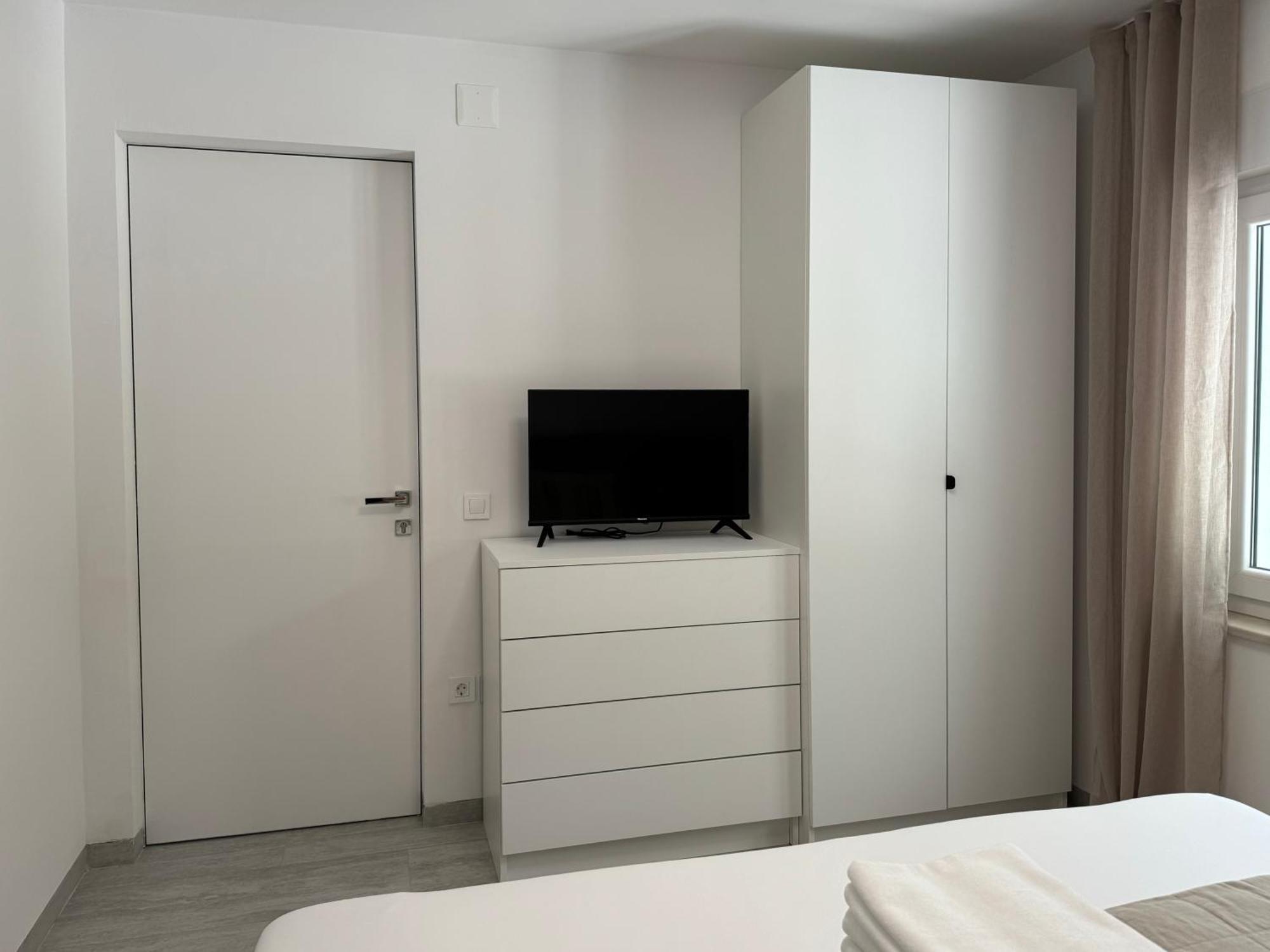 Apartment S&v