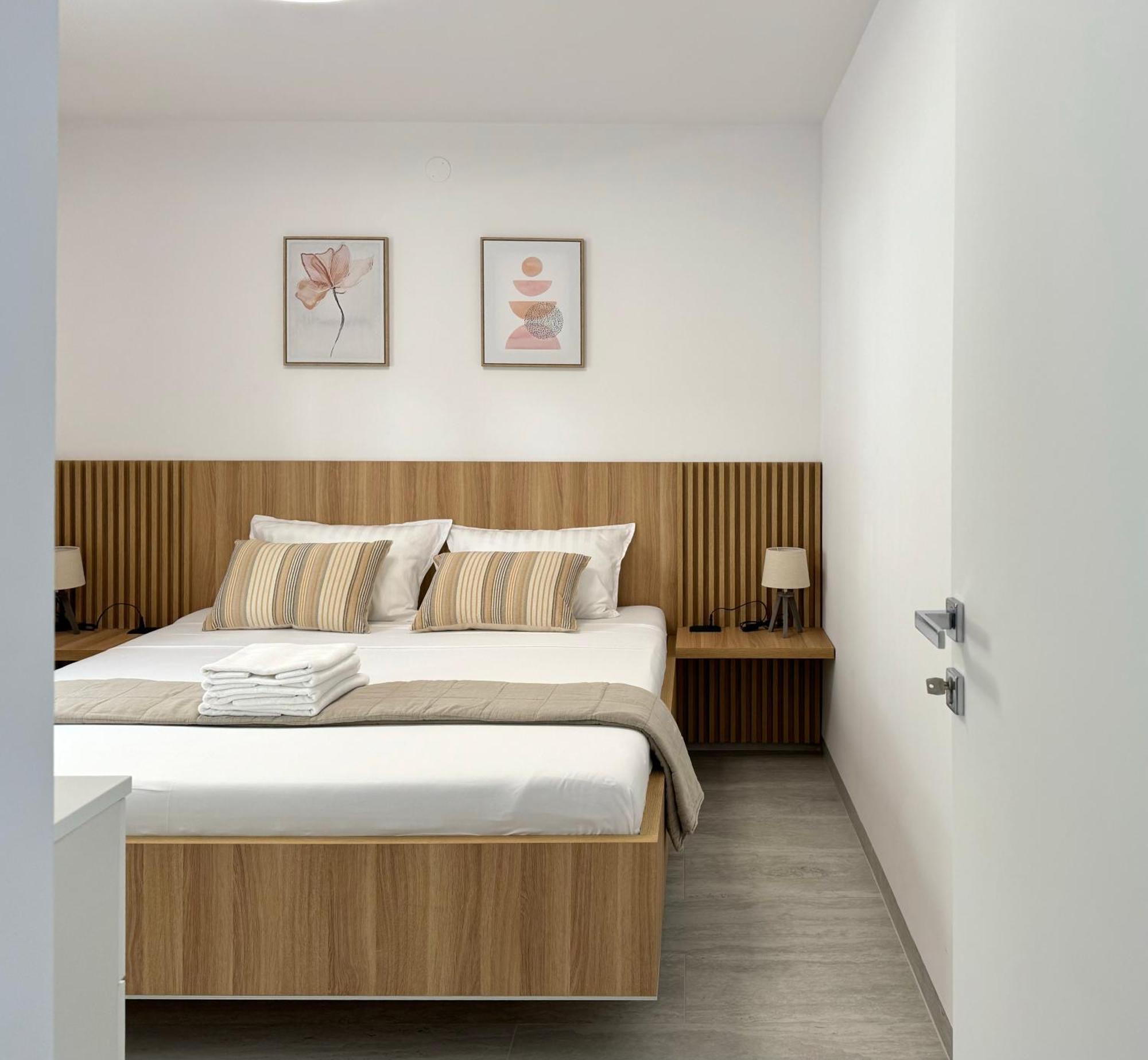 S&v Apartment *