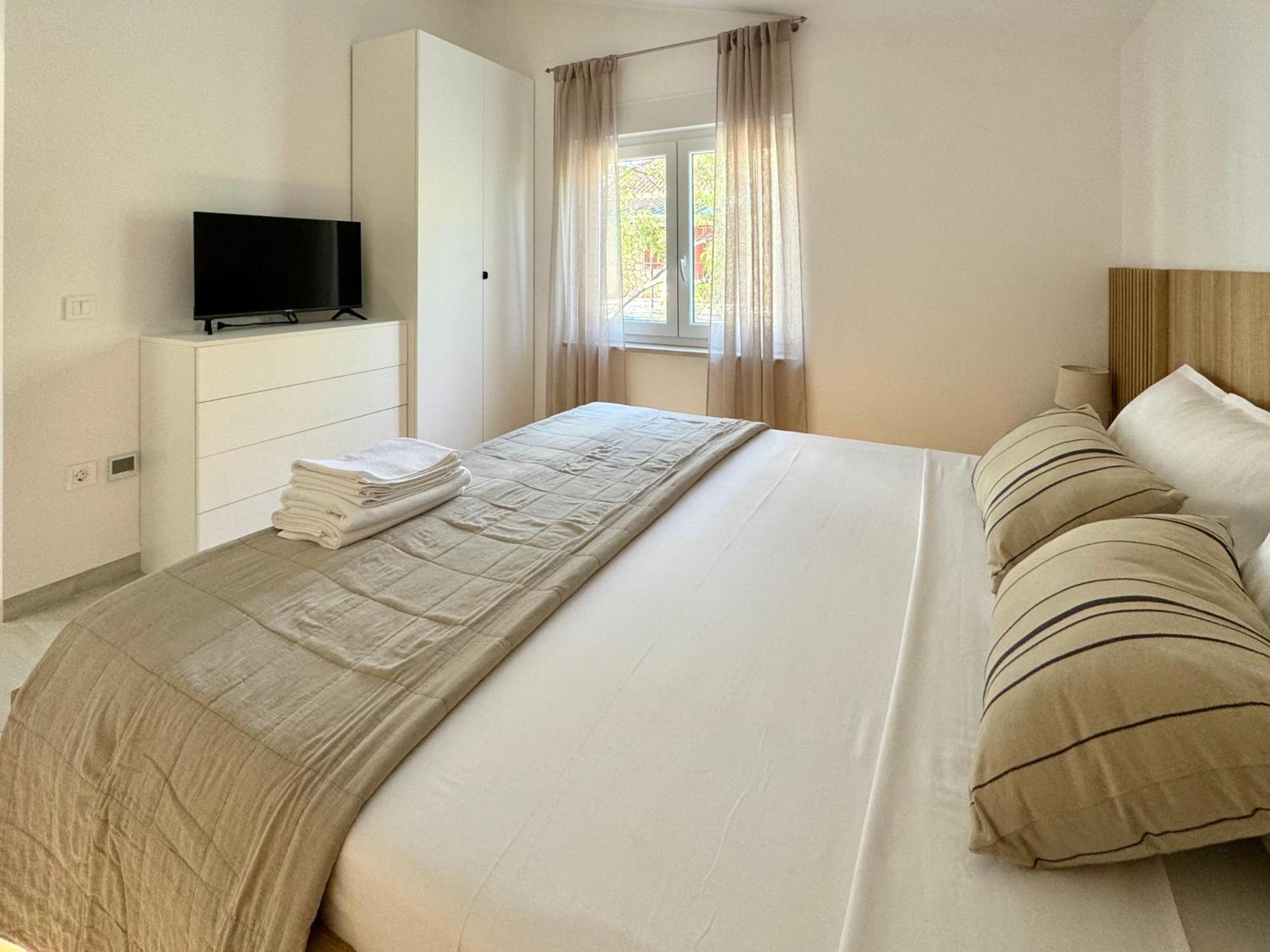 Apartment S&v