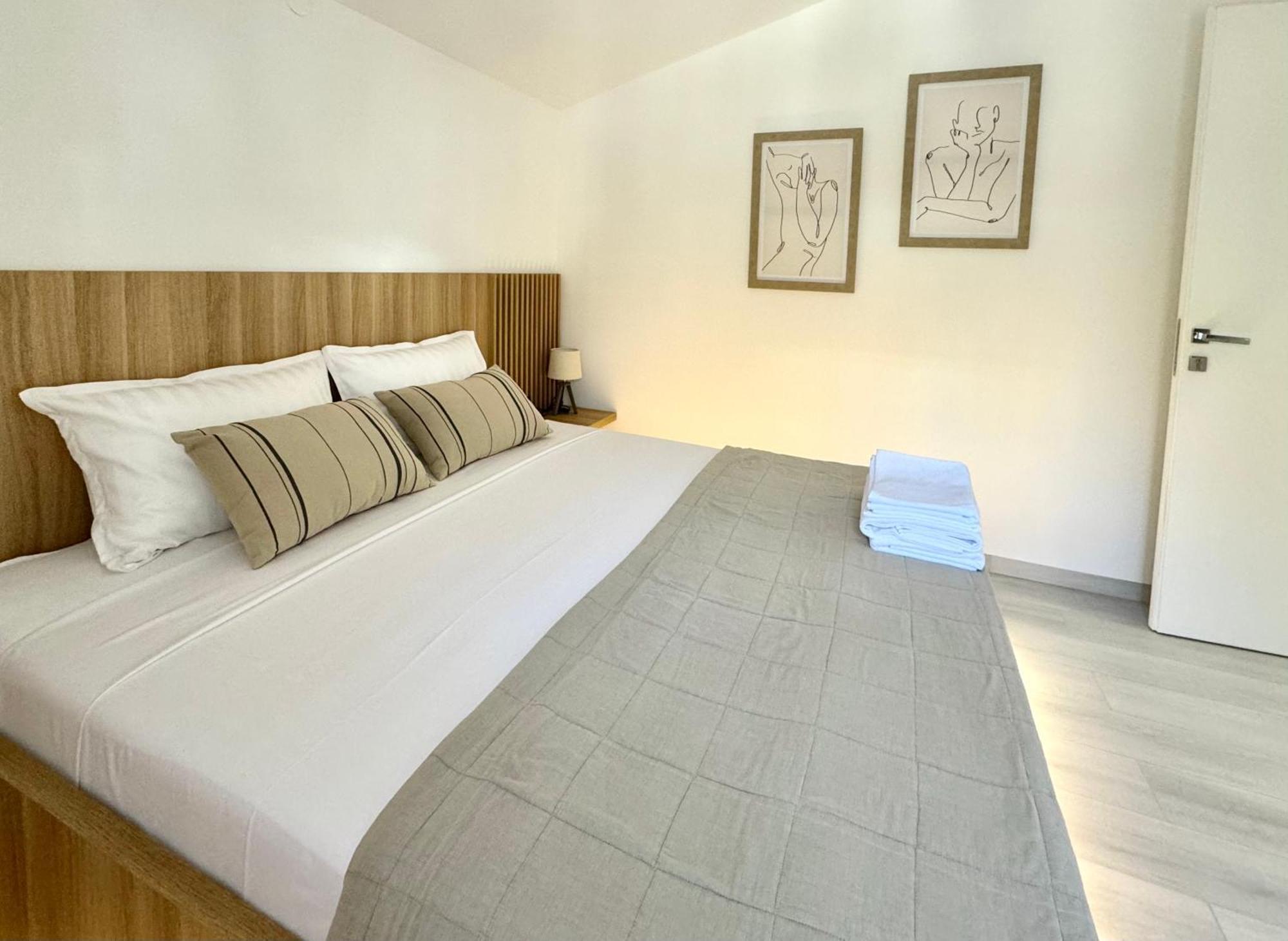 S&v Apartment *